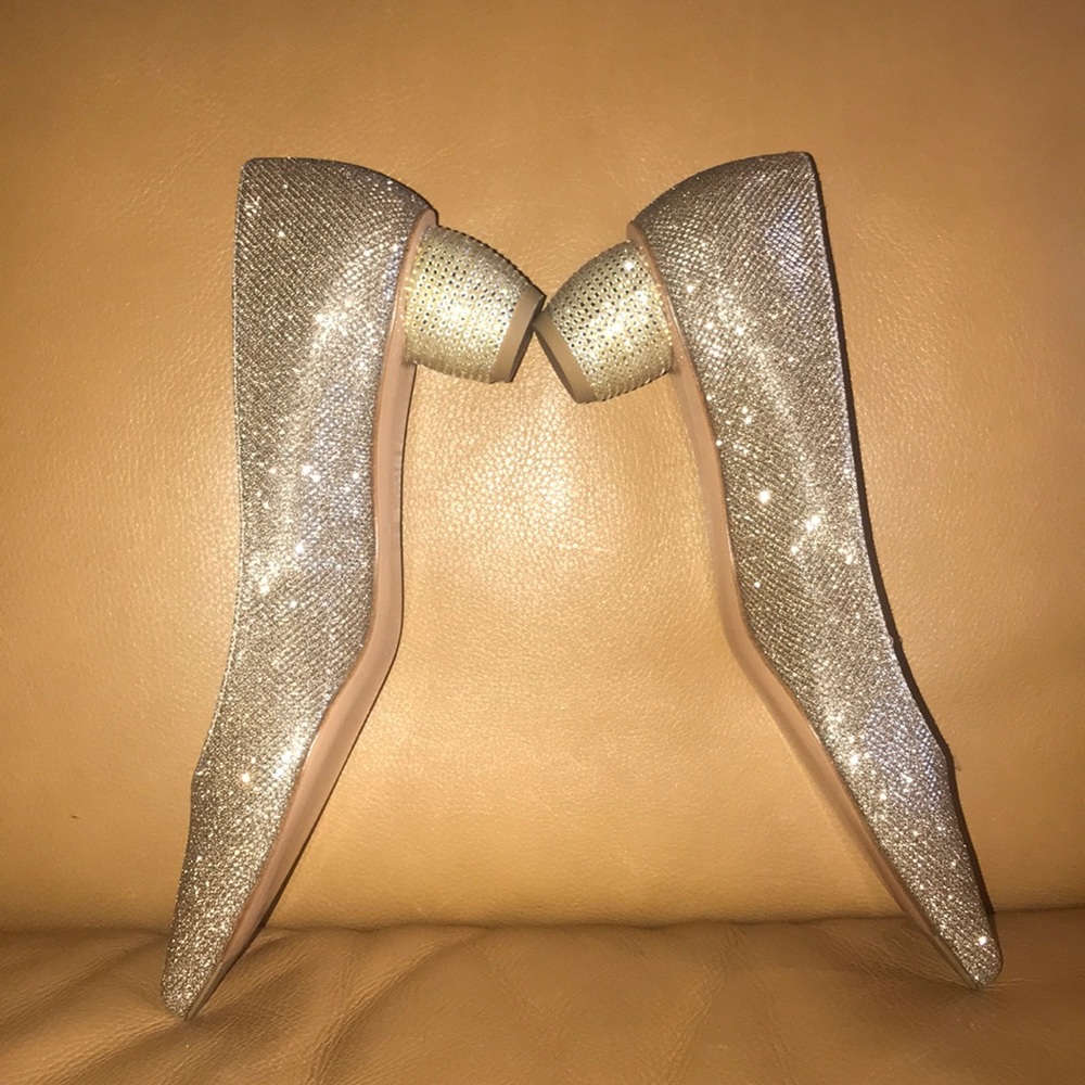 Stuart Weitzman Poco Pumps - image 4